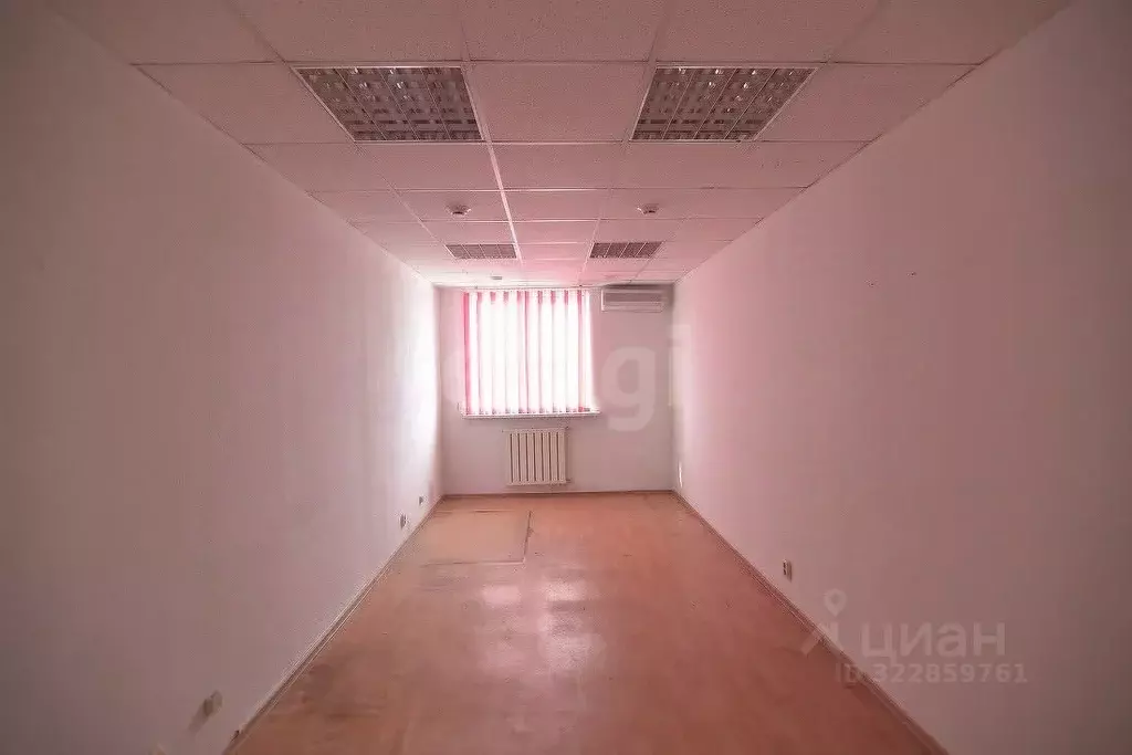 Офис в Сахалинская область, Южно-Сахалинск Крайняя ул., 6 (18 м) - Фото 1