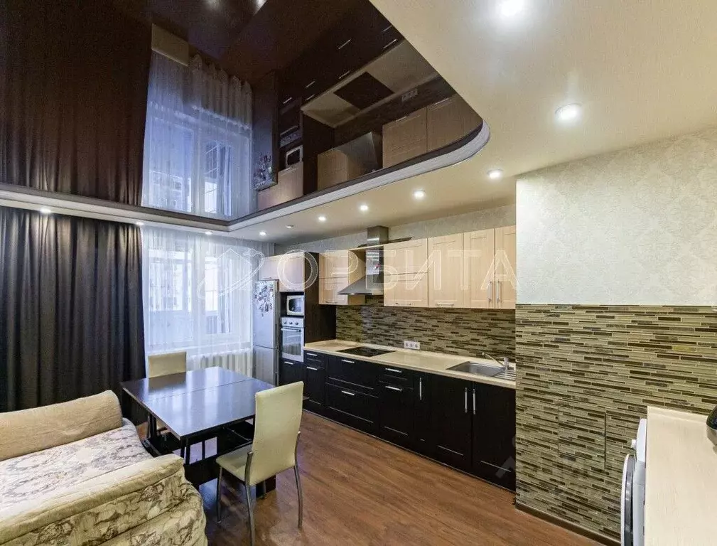 3-к кв. Тюменская область, Тюмень ул. Монтажников, 41 (85.4 м) - Фото 2