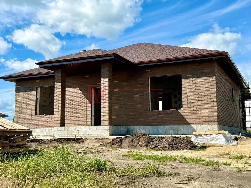 Дом в Белгородская область, Старый Оскол ул. Тихомировская, 3 (110 м) - Фото 0