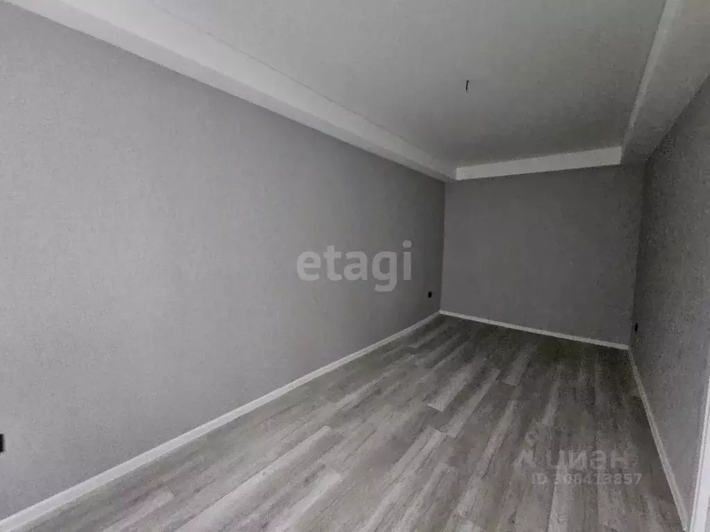 2-к кв. Псковская область, Остров ул. ДОС, 10 (43.9 м) - Фото 1