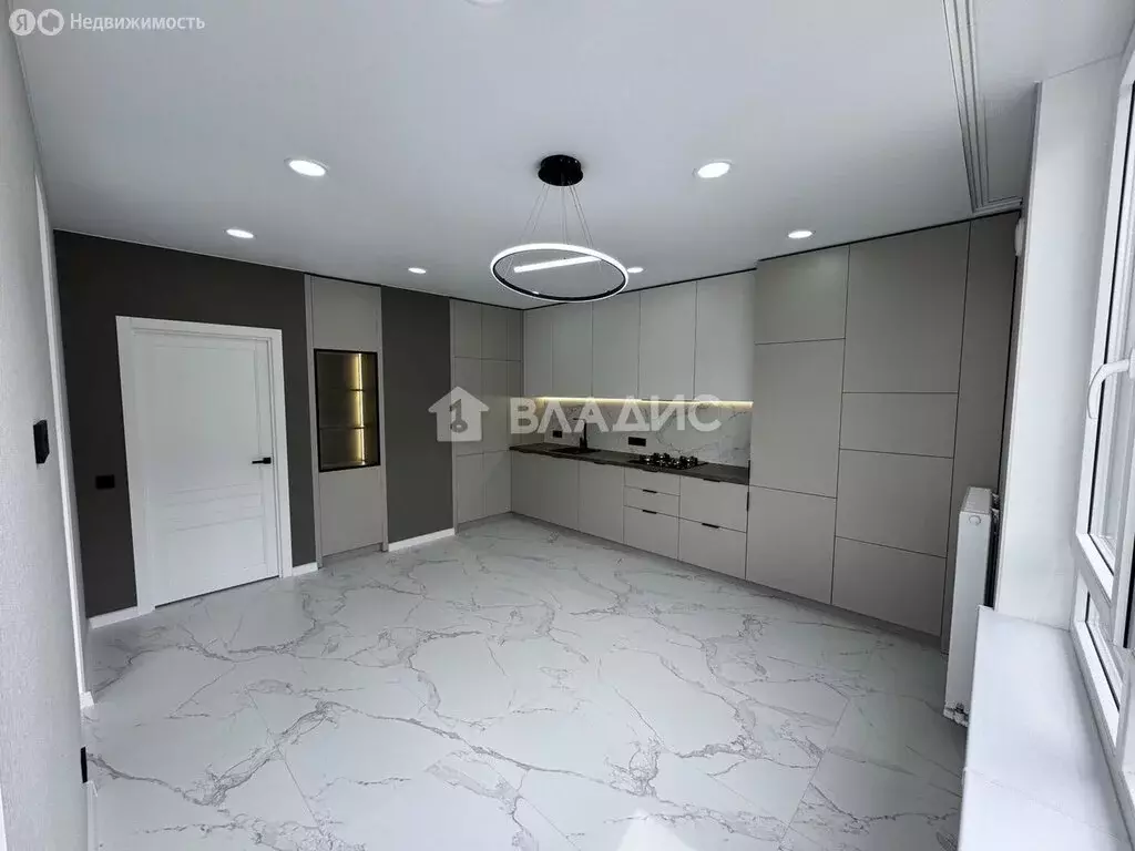 3-комнатная квартира: Калининград, улица Маршала Борзова, 109 (91.27 ... - Фото 0