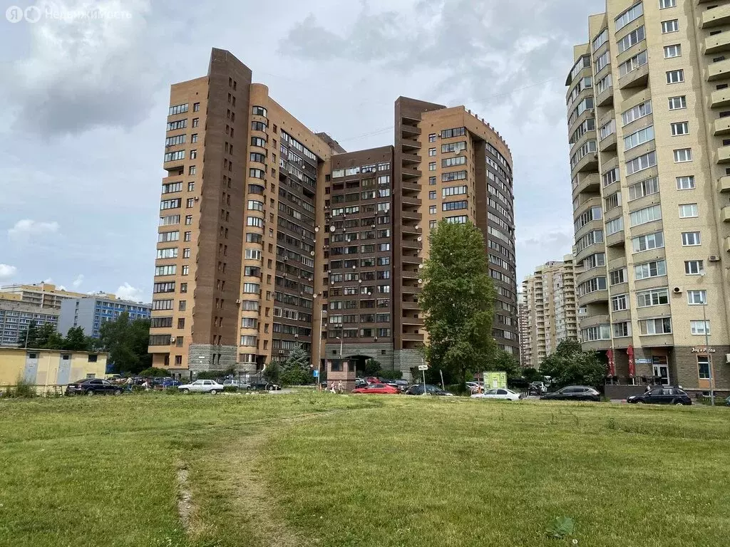 2-комнатная квартира: Санкт-Петербург, Бассейная улица, 10 (65.5 м) - Фото 1