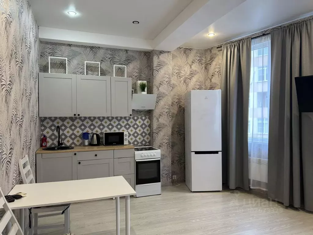 Студия Краснодарский край, Сочи Виноградная ул., 121/6 (32.0 м) - Фото 1