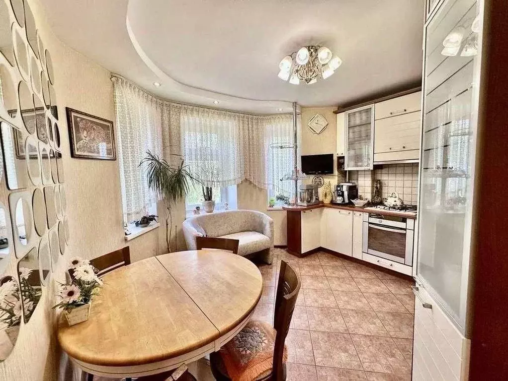 3-к кв. Новгородская область, Великий Новгород Зеленая ул., 6 (93.6 м) - Фото 2