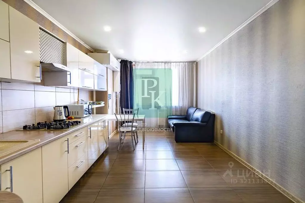 1-к кв. Севастополь ул. Адмирала Фадеева, 30 (63.5 м) - Фото 1