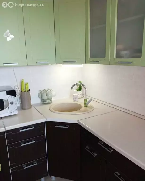 2-комнатная квартира: Старый Оскол, микрорайон Углы, 2 (50 м) - Фото 0