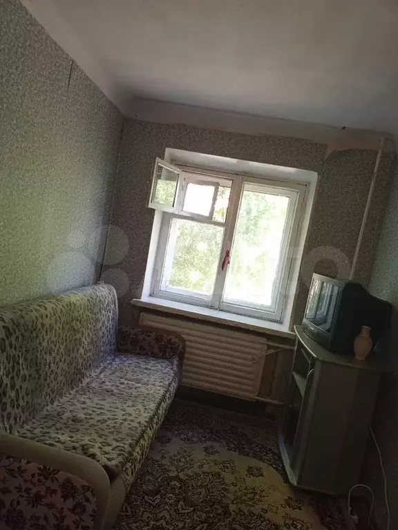 Комната 12 м в 4-к., 2/4 эт. - Фото 0