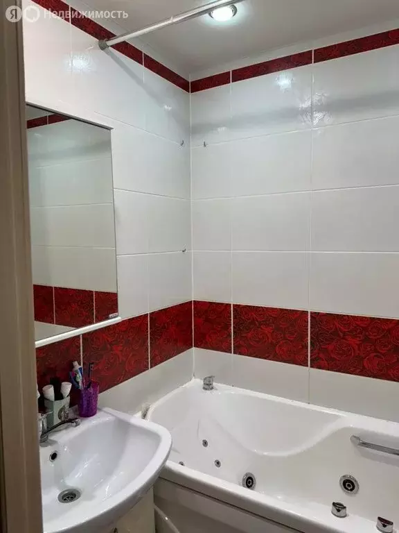 5-комнатная квартира: Екатеринбург, улица Вилонова, 14 (94 м) - Фото 1