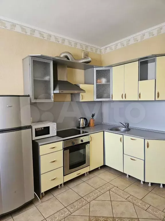 1-к. квартира, 46 м, 8/15 эт. - Фото 0