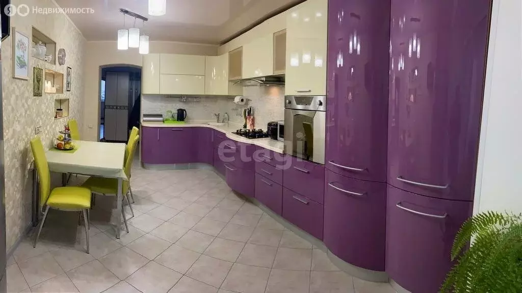 2-комнатная квартира: Котлас, улица 70 лет Октября, 18 (65 м) - Фото 1