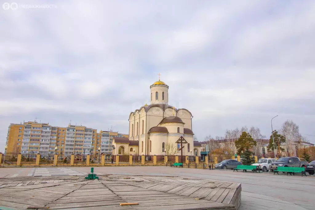 Дом в посёлок городского типа Боровский, Сибирская улица (236 м) - Фото 1