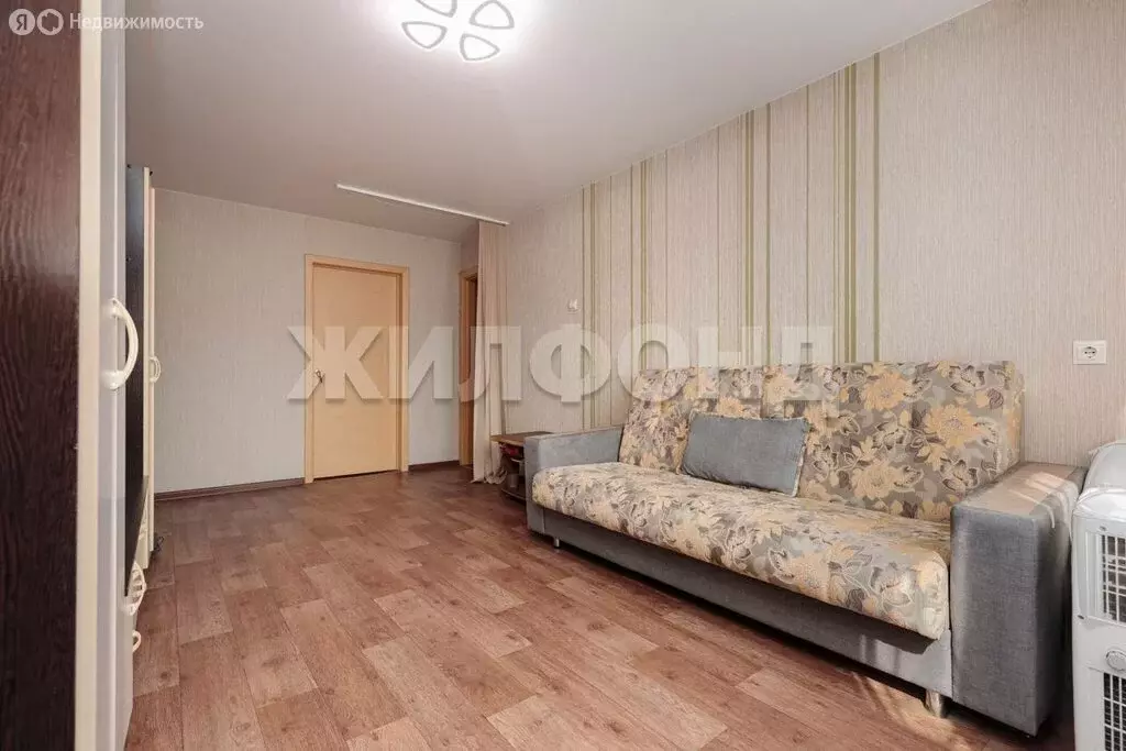 2-комнатная квартира: Новосибирск, улица Челюскинцев, 22 (44.3 м) - Фото 1