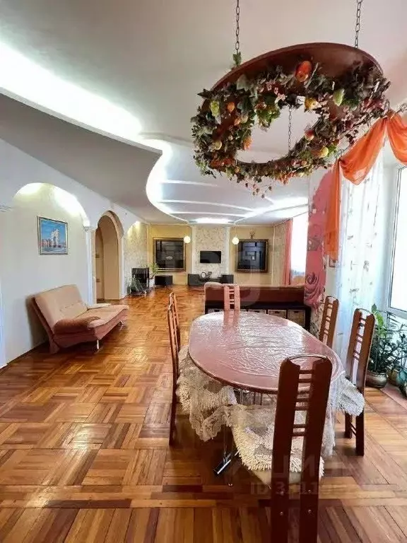 3-к кв. Амурская область, Благовещенск ул. Островского, 65 (142.5 м) - Фото 1