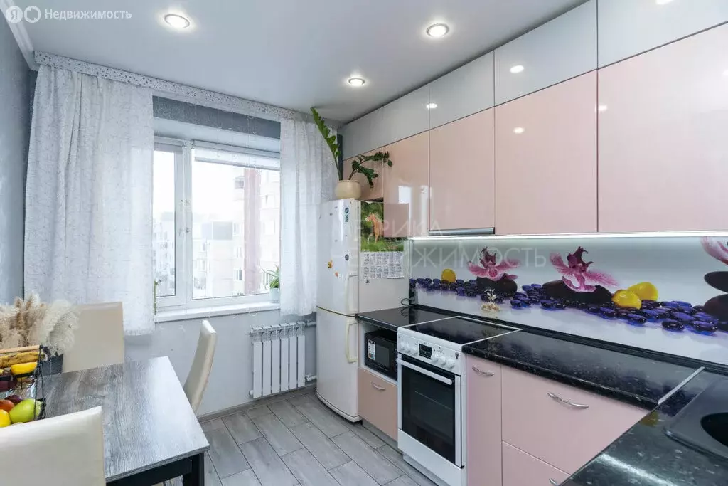 2-комнатная квартира: Тюмень, Широтная улица, 81 (51.8 м) - Фото 1