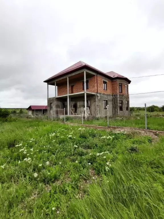 Дом в Ставропольский край, Предгорный муниципальный округ, Суворовская ... - Фото 1