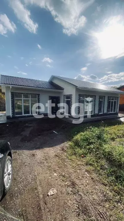 Дом в Красноярский край, Красноярск городской округ, пос. Минино ул. ... - Фото 1