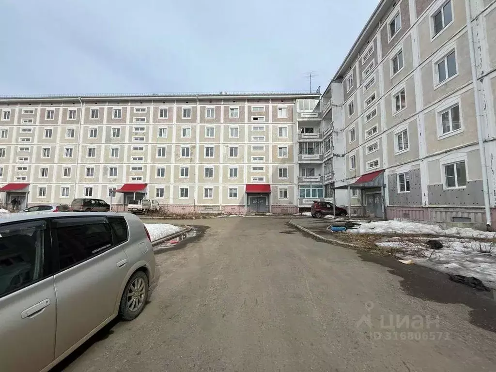 2-к кв. Хабаровский край, Николаевск-на-Амуре Хабаровская ул., 57А ... - Фото 0