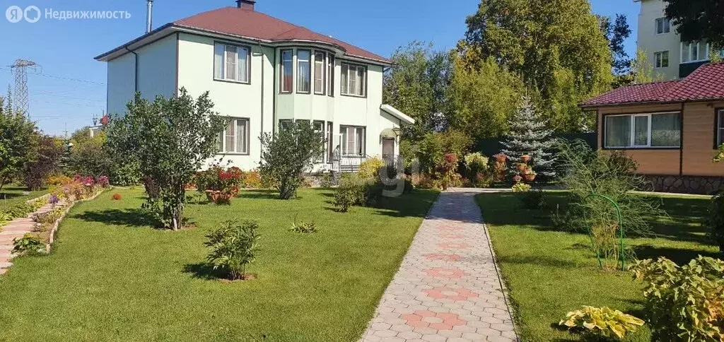 Дом в посёлок Нагорный, улица Гагарина (228.4 м) - Фото 0