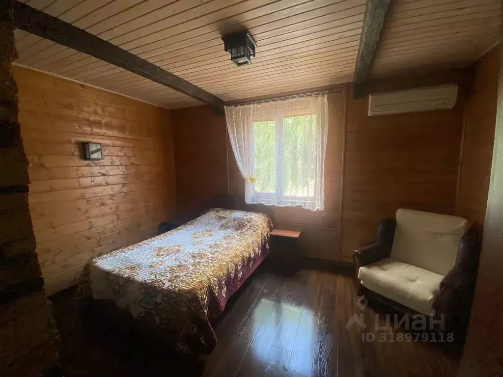 Дом в Краснодарский край, Ейск Рабочая ул., 2Б (30 м) - Фото 1