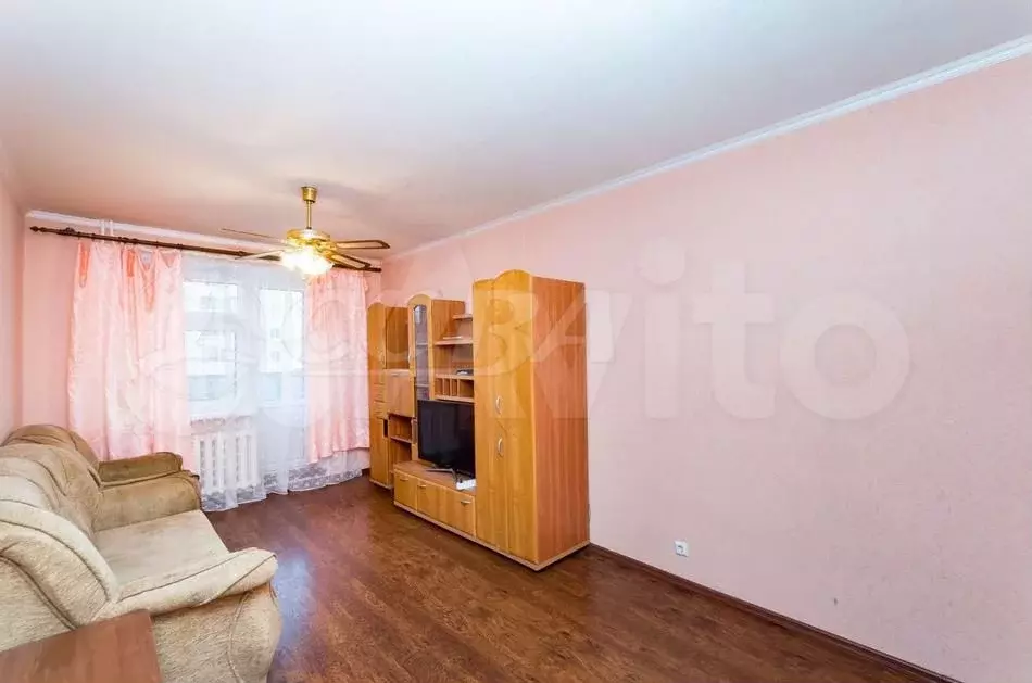 1-к. квартира, 37 м, 4/10 эт. - Фото 1