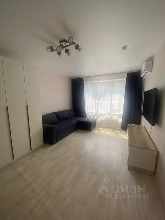 1-к кв. Краснодарский край, Новороссийск ул. Имени Владимира Бута, 8 ... - Фото 0