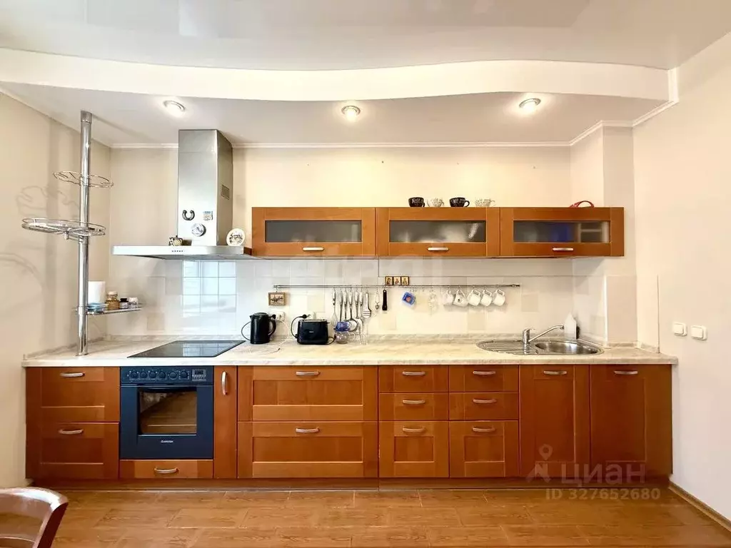 2-к кв. Коми, Сыктывкар ул. Чернова, 8/1 (82.5 м) - Фото 1