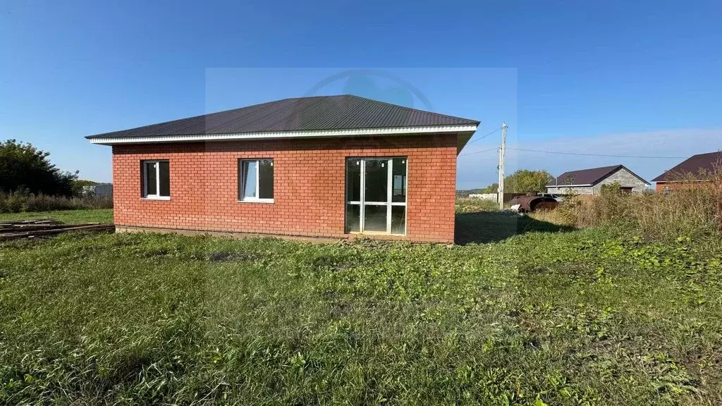 Дом в Башкортостан, Кушнаренковский сельсовет, с. Кушнаренково ул. ... - Фото 2