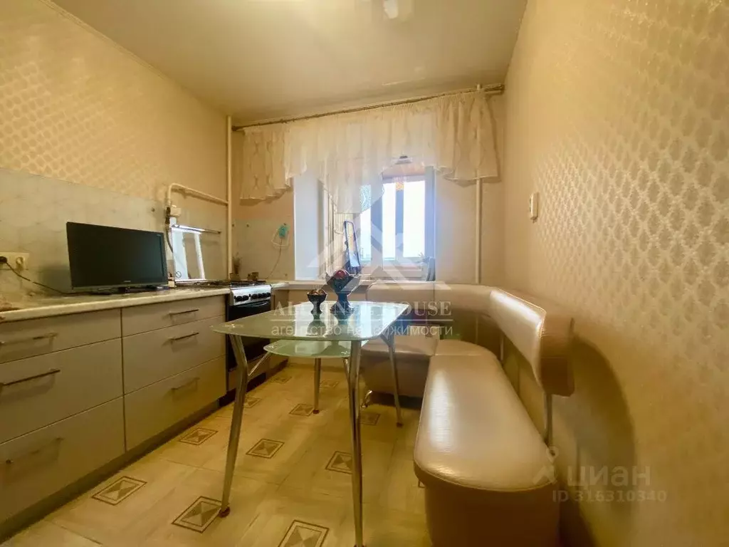 2-к кв. Татарстан, Казань Магистральная ул., 22А (52.6 м) - Фото 0