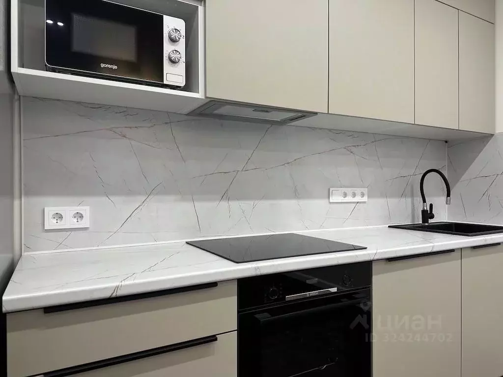 4-к кв. Свердловская область, Екатеринбург ул. Репина, 109/2 (81.0 м) - Фото 1