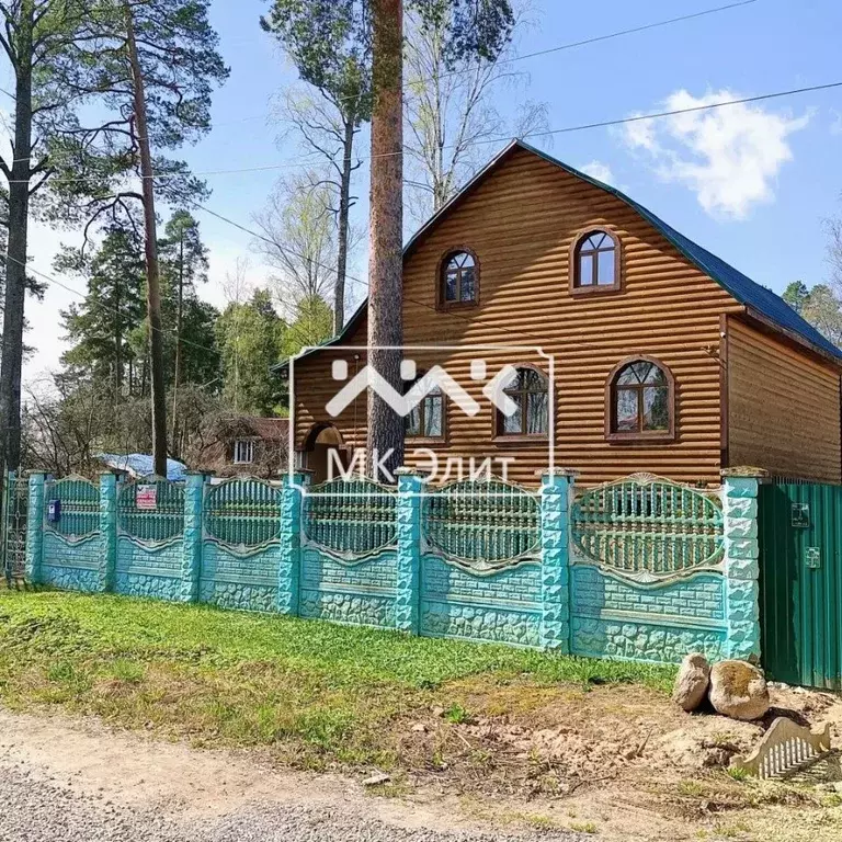 Дом в Ленинградская область, Гатчинский район, Вырица городской ... - Фото 0