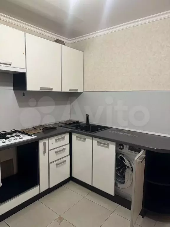 1-к. квартира, 43 м, 3/10 эт. - Фото 1