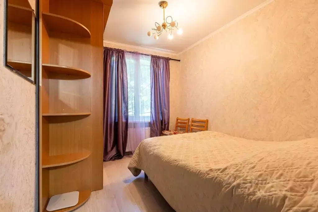 3-к кв. Санкт-Петербург ул. Белы Куна, 13К3 (48.0 м) - Фото 0