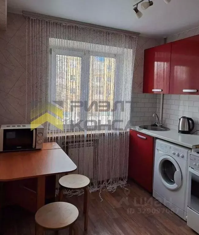 1-к кв. Омская область, Омск Нефтезаводская ул., 36В (30.2 м) - Фото 1