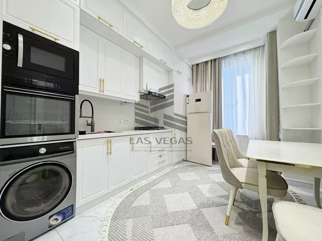 1-к кв. Татарстан, Казань ул. Тихомирнова, 11 (50.0 м) - Фото 0