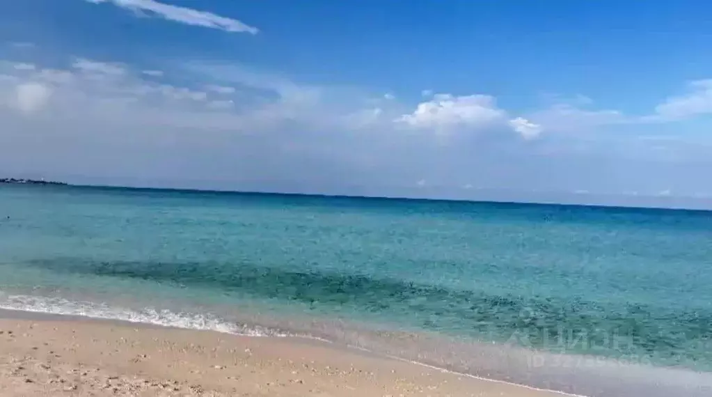 Участок в Крым, Сакский район, с. Штормовое  (6.0 сот.) - Фото 1