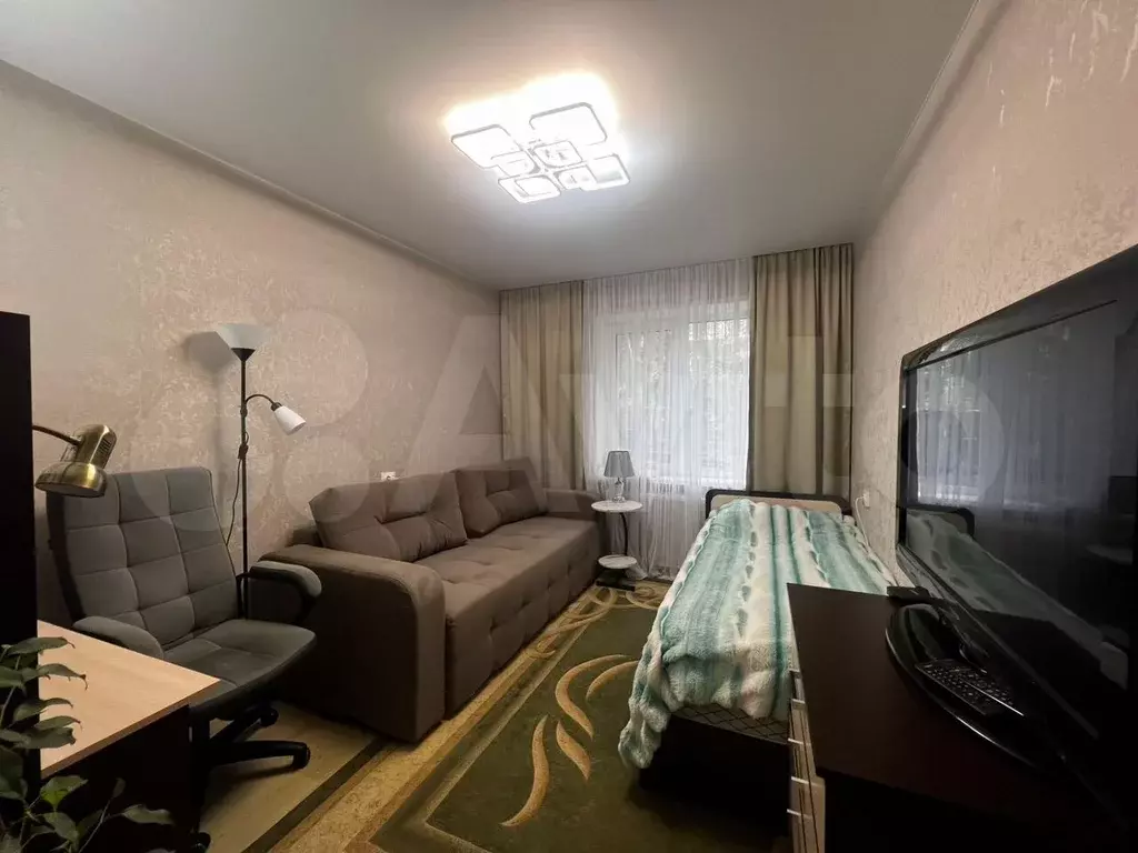 2-к. квартира, 55 м, 2/9 эт. - Фото 0