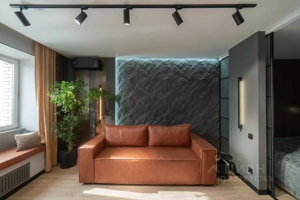 1-к кв. Омская область, Омск ул. Красный Путь, 101к2 (45.0 м) - Фото 1