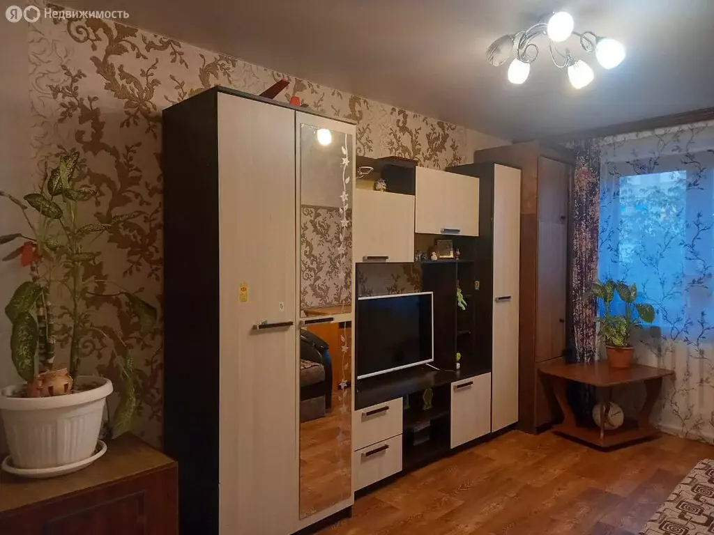 3-комнатная квартира: Никольское, 6 (52.6 м) - Фото 1