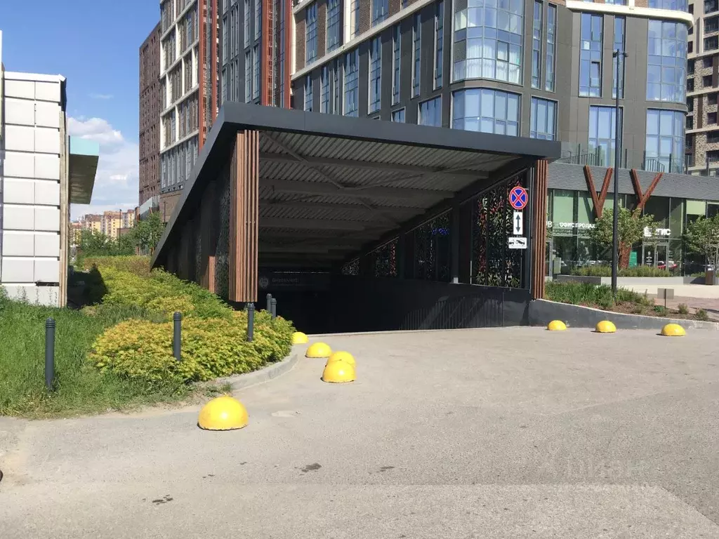 Гараж в Тюменская область, Тюмень ул. Николая Машарова, 8 (15 м) - Фото 1