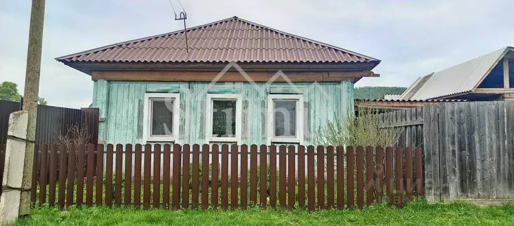 Дом в Хакасия, с. Таштып ул. Розы Люксембург, 20 (65 м) - Фото 0