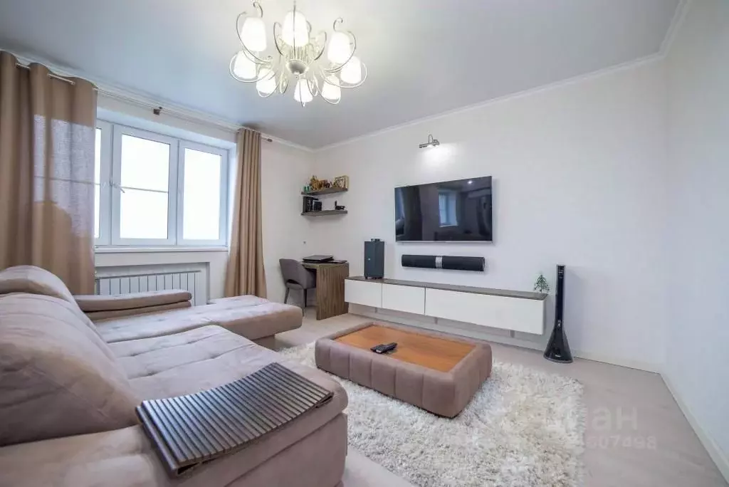 1-к кв. Свердловская область, Екатеринбург ул. Громова, 28 (67.7 м) - Фото 2