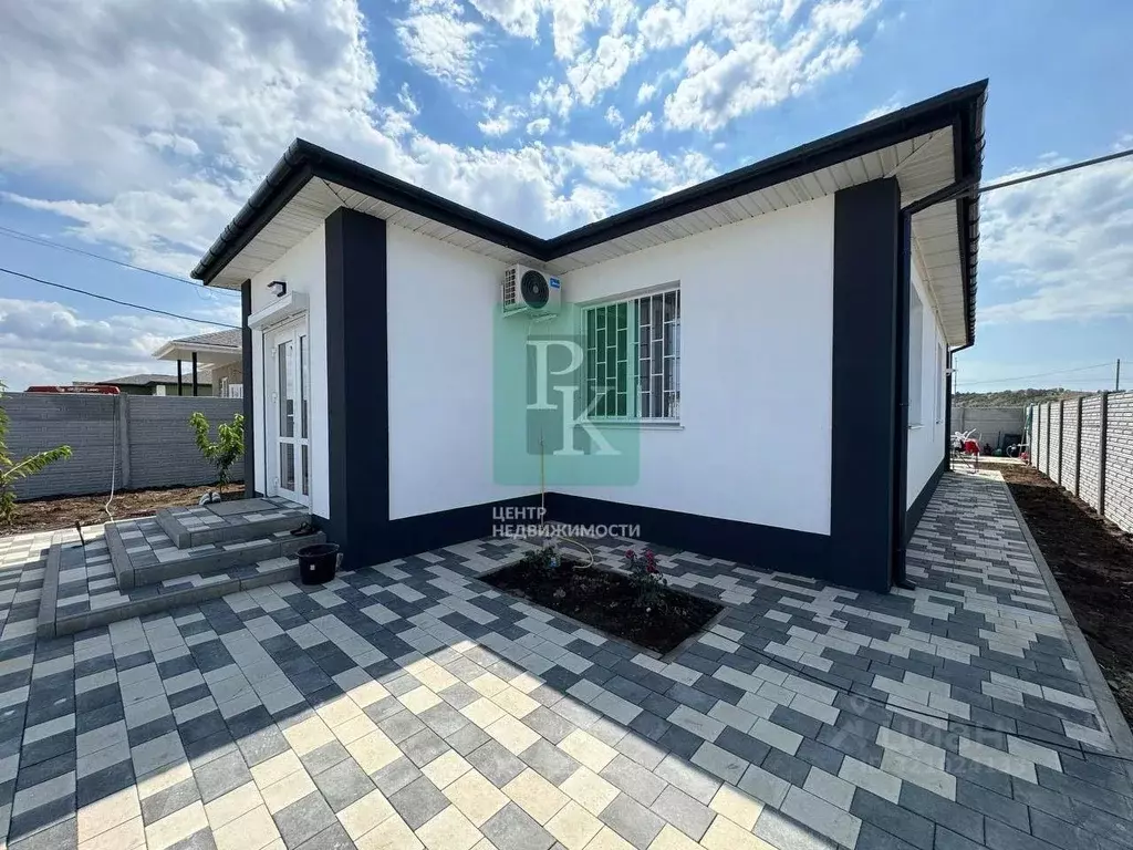 Дом в Севастополь с. Осипенко, ул. Енисейская (120 м) - Фото 1