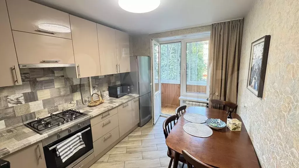 3-к. квартира, 65 м, 3/12 эт. - Фото 0