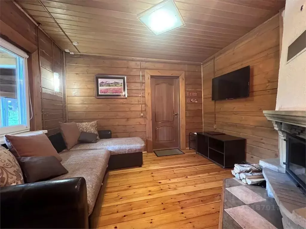 Комната Бурятия, Тункинский район, пос. Аршан ул. Лермонтова, 2 - Фото 2