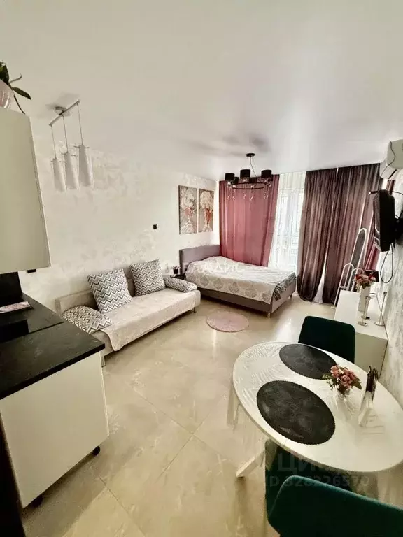 Студия Волгоградская область, Волгоград ул. Степанищева, 4 (27.7 м) - Фото 1