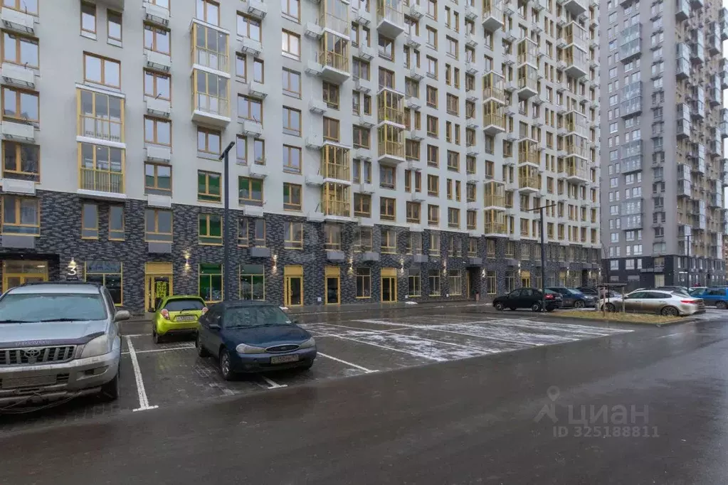 Помещение свободного назначения в Тюменская область, Тюмень ул. Юрия ... - Фото 1