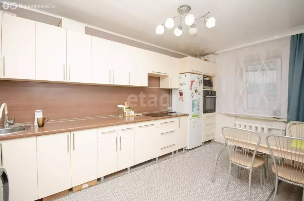 4-комнатная квартира: Ялуторовск, Тюменская улица, 61 (75 м) - Фото 2