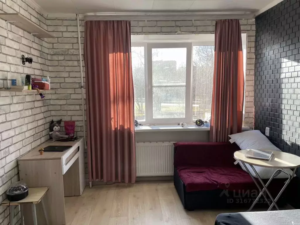 Студия Ленинградская область, Сосновый Бор Солнечная ул., 25 (18.0 м) - Фото 0