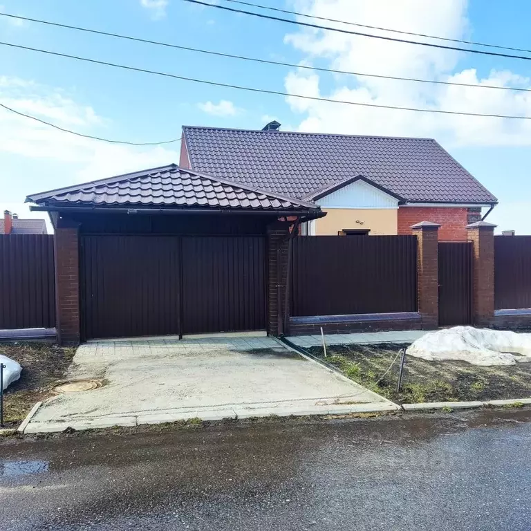 Дом в Мордовия, Лямбирский район, Берсеневское с/пос, пос. Звездный ... - Фото 1