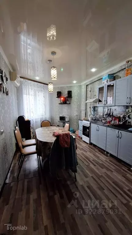 3-к кв. Астраханская область, Астрахань Космическая ул., 6 (75.7 м) - Фото 1